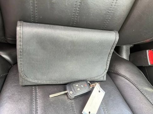 Used 2017 Buick Regal Sport Touring FWD image 27