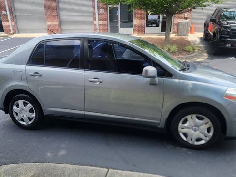 Used 2010 Nissan Versa 1.8 S w/ PWR Plus Pkg FWD image 3
