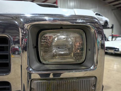 Used 1992 Dodge D/W Truck 250 image 38