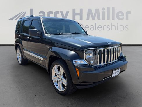 Used 2012 Jeep Liberty Limited Jet w/ Comfort/Convenience Group AWD/4WD image 8