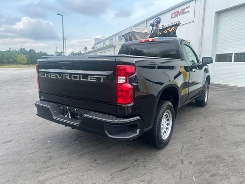 Used 2025 Chevrolet Silverado 1500 W/T AWD/4WD image 5