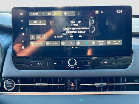 New 2025 Mitsubishi Outlander SE image 15