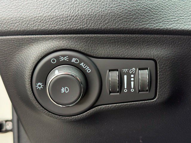 Used 2021 Jeep Compass Limited w/ Elite Exterior Group AWD/4WD image 22