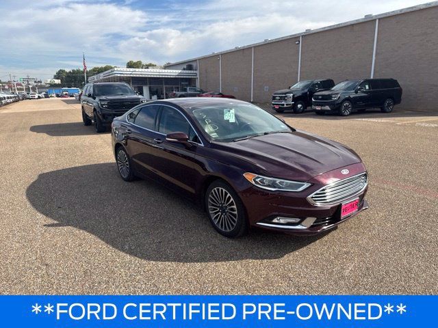 Used 2017 Ford Fusion SE w/ Fusion SE Technology Package FWD image 3