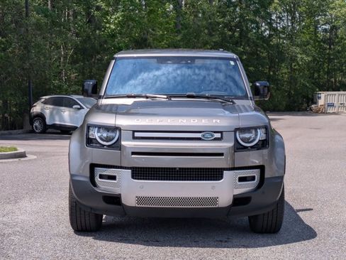 Used 2021 Land Rover Defender 110 S image 2