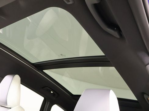 New 2026 BMW X1 xDrive28i w/ Technology Package image 17