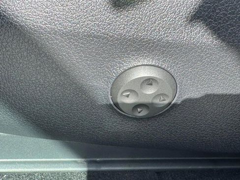 Certified 2025 Mercedes-Benz GLC 350e GLC 350e image 25