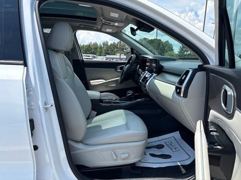Used 2022 Kia Sorento SX FWD image 21