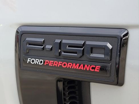 Used 2024 Ford F150 XLT AWD/4WD image 9
