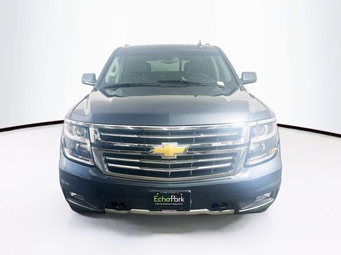 Used 2020 Chevrolet Tahoe LT w/ Luxury Package image 2