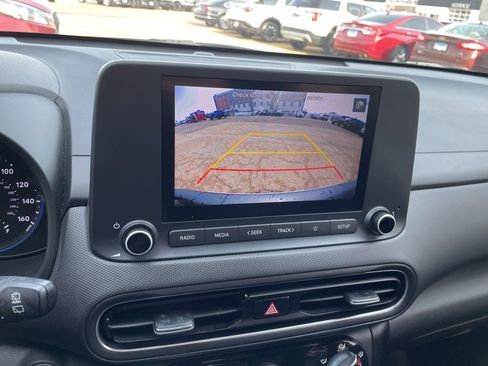 Used 2022 Hyundai Kona SEL image 19