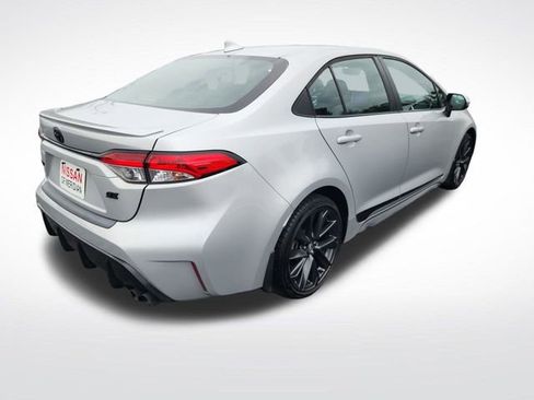 Used 2024 Toyota Corolla SE FWD image 5