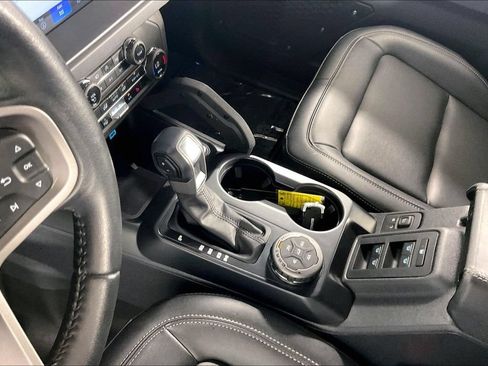 Used 2025 Ford Bronco Badlands AWD/4WD image 17