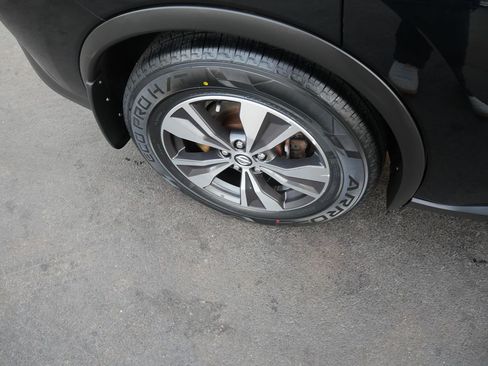 Used 2020 Nissan Murano SV image 34