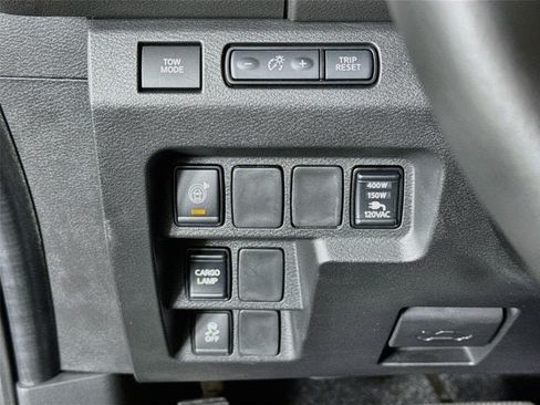 Used 2026 Nissan Frontier SV w/ SV Convenience Package RWD image 10