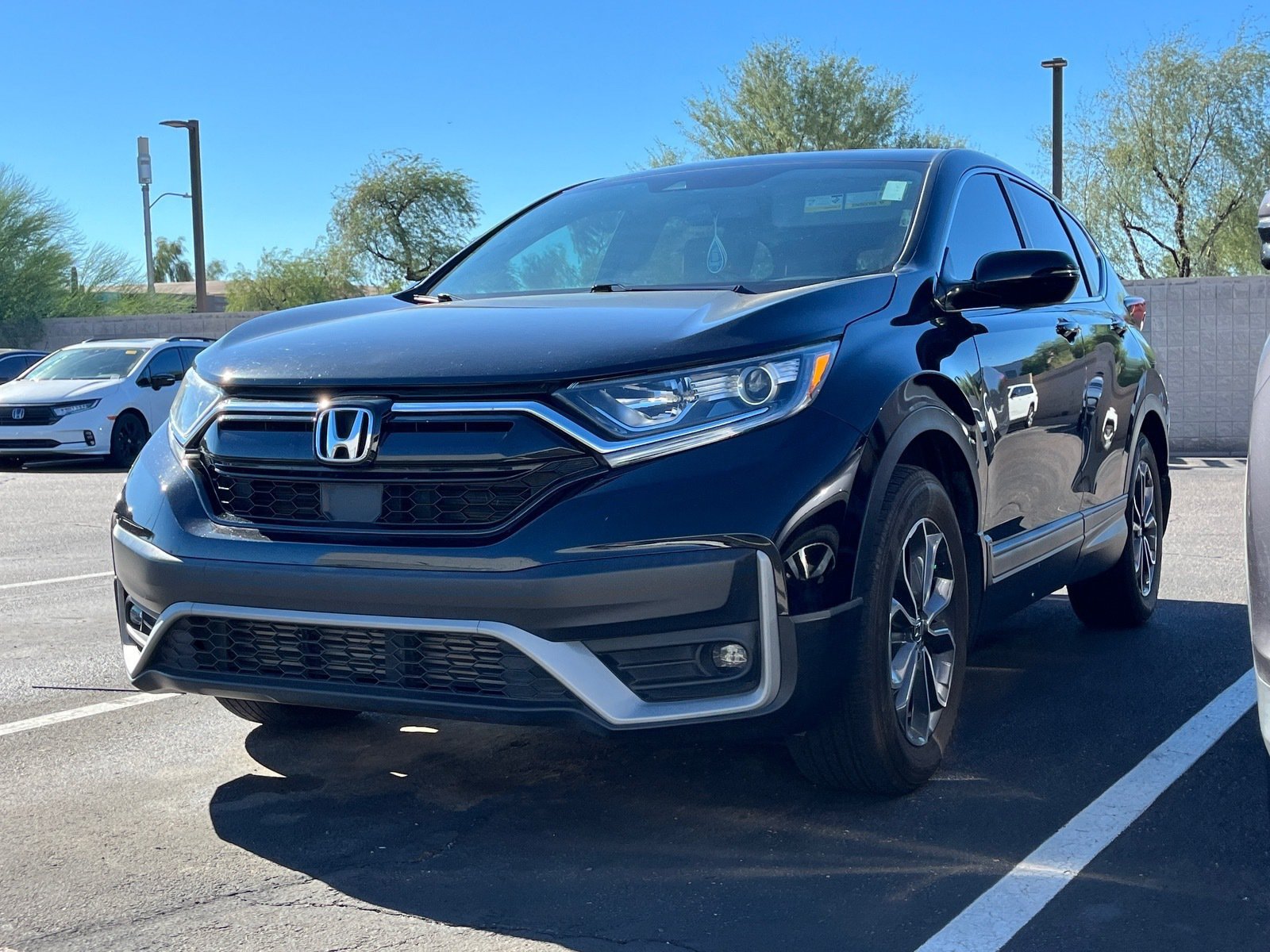 Used 2022 Honda CR-V EX-L image 2