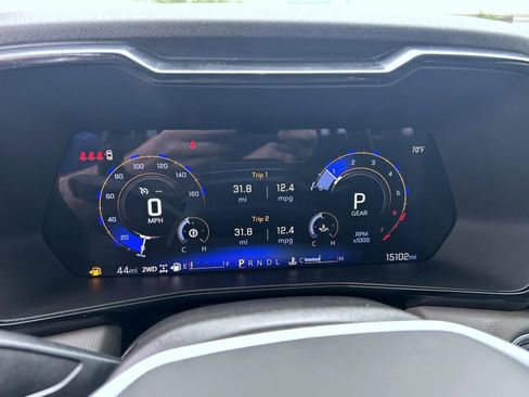 Certified 2024 Chevrolet Colorado ZR2 w/ Technology Package AWD/4WD image 14