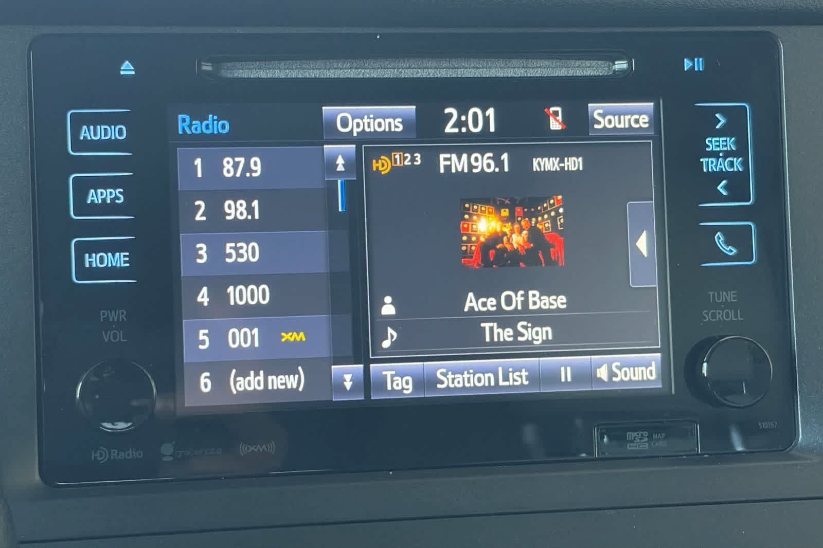 Used 2016 Toyota Sienna XLE w/ XLE Navigation Package FWD image 20