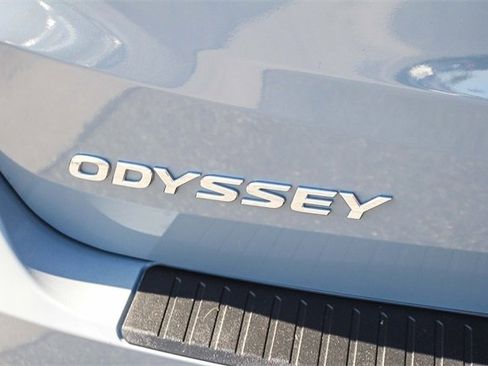 Certified 2024 Honda Odyssey Touring image 10