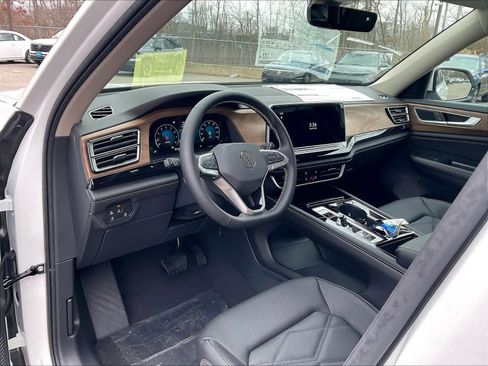 New 2026 Volkswagen Atlas SE image 9