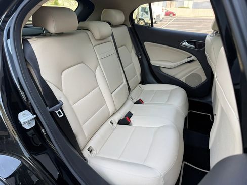 Used 2018 Mercedes-Benz GLA 250 image 30