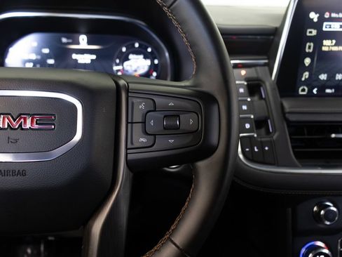 Used 2024 GMC Yukon AT4 w/ Technology Package AWD/4WD image 29