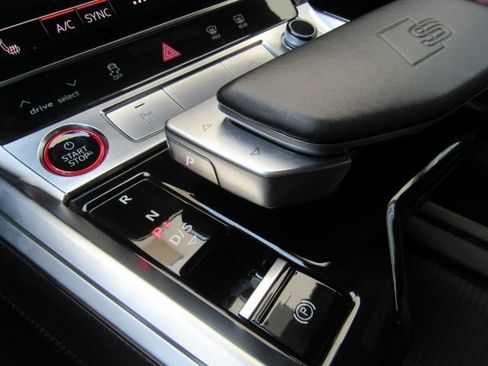 Used 2023 Audi e-tron S Premium Plus w/ Black Optic Package image 50