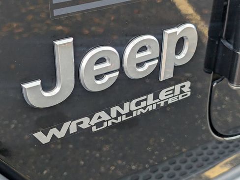 Used 2020 Jeep Wrangler Unlimited Sport AWD/4WD image 10