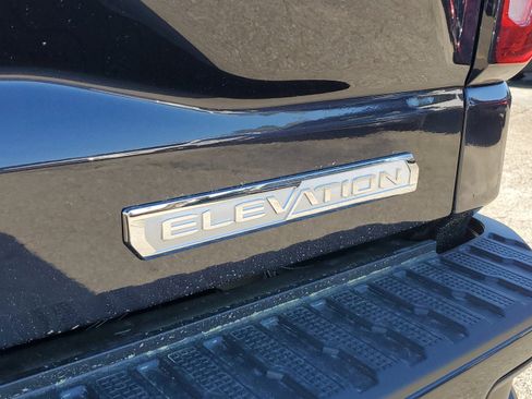 New 2025 GMC Sierra 1500 Elevation image 6