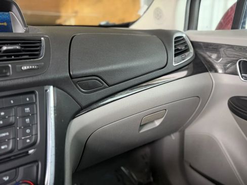 Used 2015 Buick Encore Convenience AWD/4WD image 30