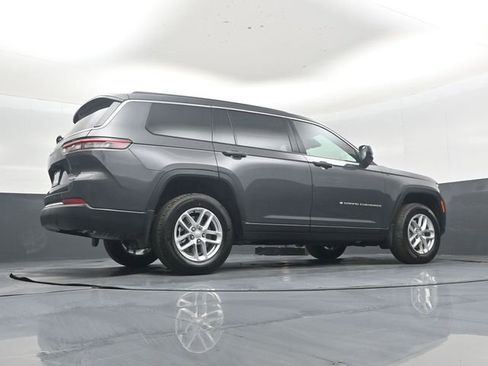 New 2026 Jeep Grand Cherokee L Laredo w/ MOPAR Finishing Package AWD/4WD image 42