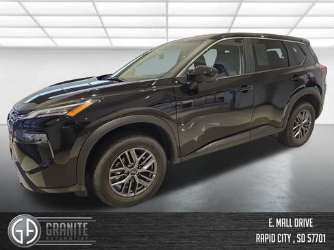 Used 2026 Nissan Rogue SV AWD/4WD image 1