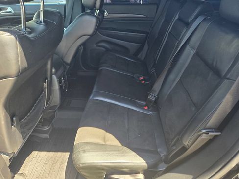 Used 2020 Jeep Grand Cherokee Laredo w/ Quick Order Package 2BN North AWD/4WD image 10