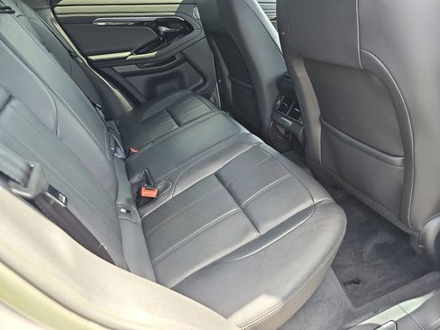 Used 2023 Land Rover Range Rover Evoque R-Dynamic SE image 11