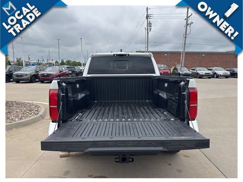 Used 2024 Toyota Tacoma TRD Off-Road w/ TRD Off Road Upgrade Package AWD/4WD image 20