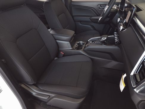 New 2025 GMC Canyon Elevation w/ Convenience Package image 34