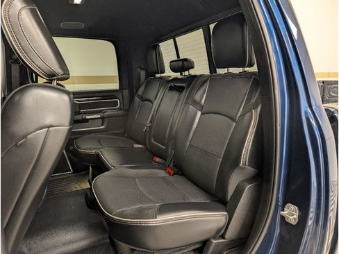 Used 2019 RAM 3500 Laramie AWD/4WD image 17