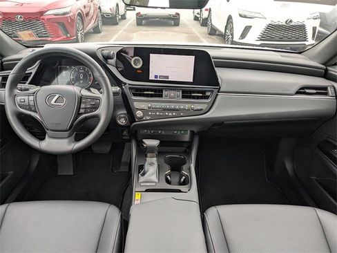 Certified 2025 Lexus ES 350 w/ Premium Package image 14