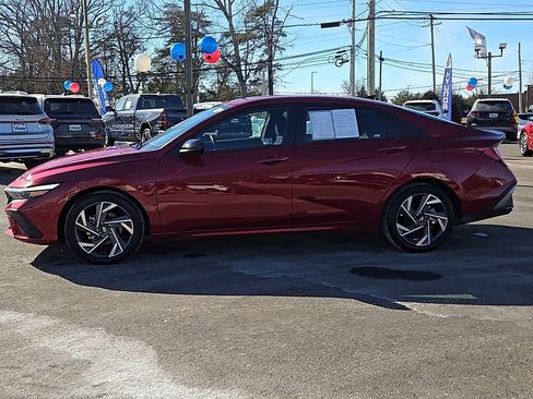 Used 2025 Hyundai Elantra Sport image 5