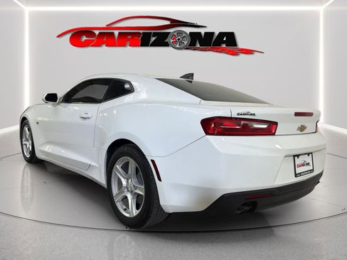 Used 2016 Chevrolet Camaro LT RWD image 8