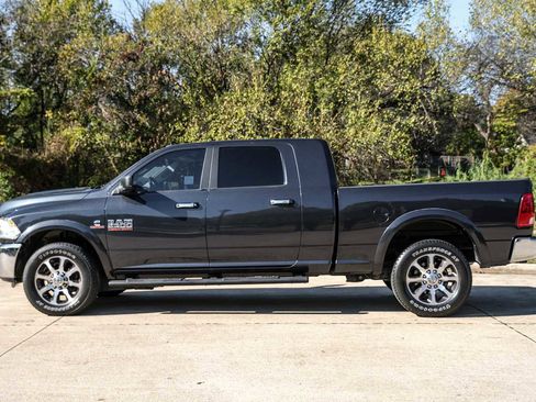 Used 2016 RAM 2500 SLT image 11