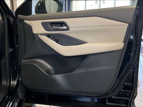 Certified 2023 Nissan Rogue SL AWD/4WD image 11