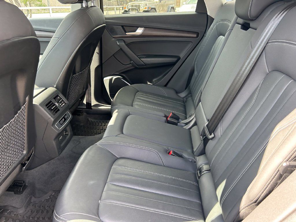 Used 2021 Audi Q5 2.0T Premium AWD/4WD image 16