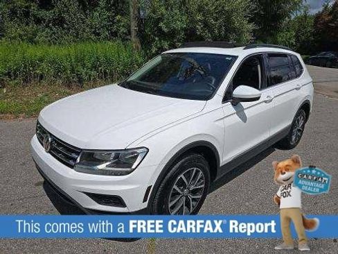 Used 2020 Volkswagen Tiguan SE AWD/4WD image 3
