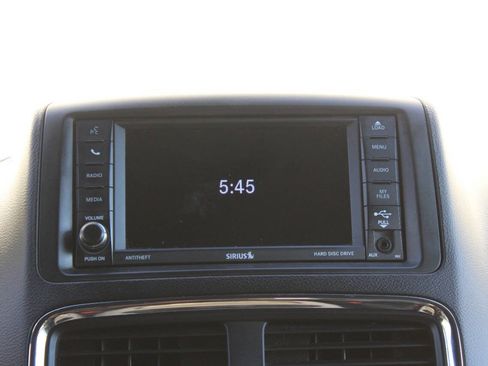 Used 2018 Dodge Grand Caravan SXT image 22