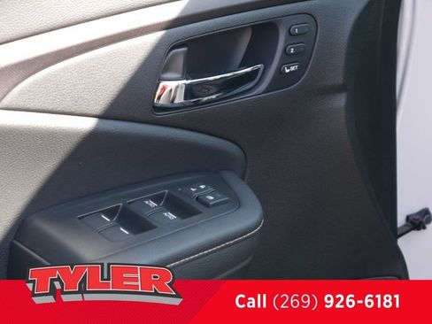 Certified 2025 Honda Ridgeline RTL image 18