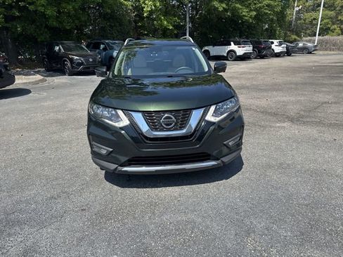 Used 2020 Nissan Rogue SL FWD image 2