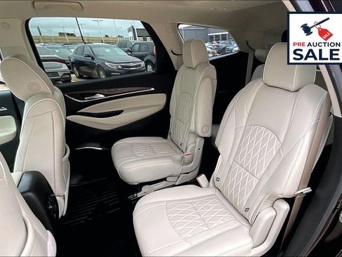 Used 2023 Buick Enclave Avenir w/ Trailering Package, 5000 lbs. FWD image 26