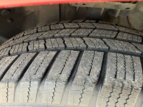 Used 2018 Kia Sorento SX image 9