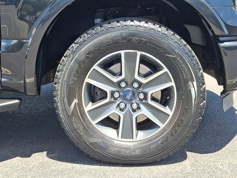 Used 2015 Ford F150 XLT w/ Equipment Group 302A Luxury AWD/4WD image 9